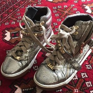 Michael kors high tops sneakers gold Size 6.5 USA